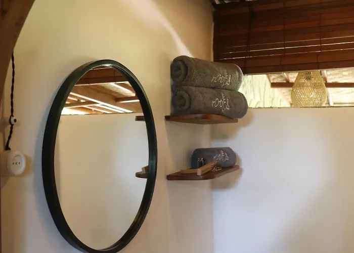 Lodge Roots Tree House - Boutique - Uluwatu